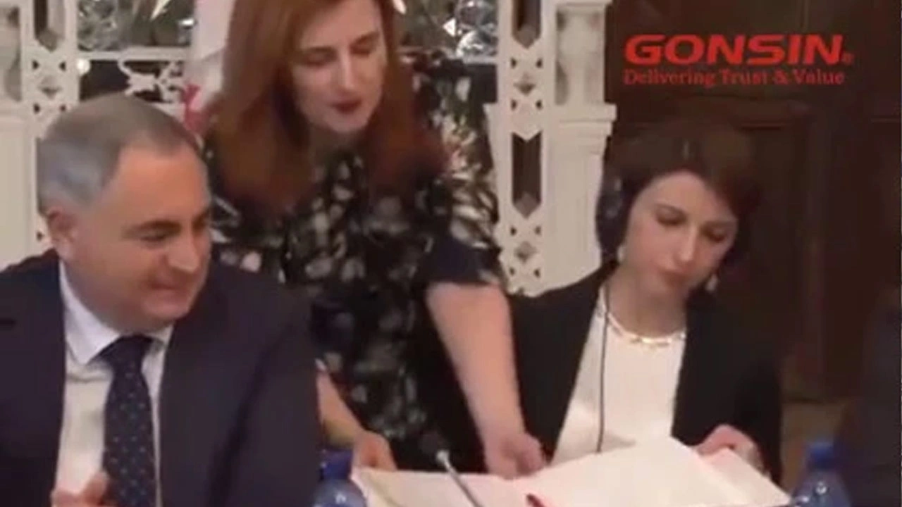 Gonsin Tl 4200 Desktop Digital Conference System in Georgian Parliament